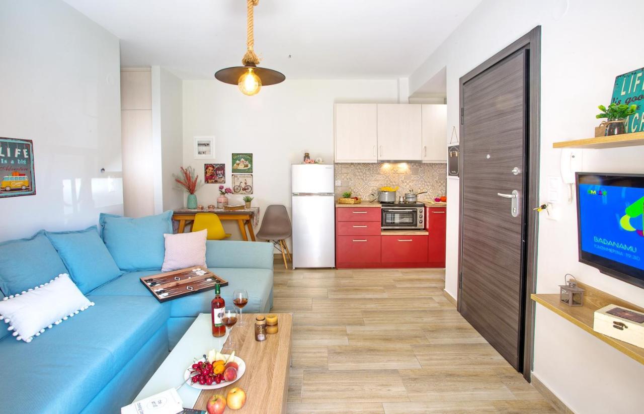 Myrsini'S Apartment Néa Péramos Exteriér fotografie