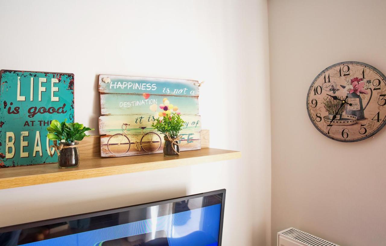 Myrsini'S Apartment Néa Péramos Exteriér fotografie